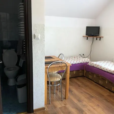 Farm stay Goscinne Zloty Potok Jura Krakowsko Czestochowska Dom W Zaciszu Podworka