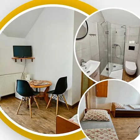 Goscinne Zloty Potok Jura Krakowsko Czestochowska Dom W Zaciszu Podworka Lantgård *