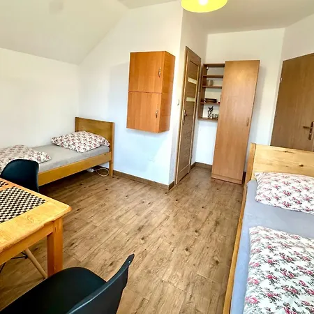 Goscinne Zloty Potok Jura Krakowsko Czestochowska Dom W Zaciszu Podworka Lantgård Potok Zloty