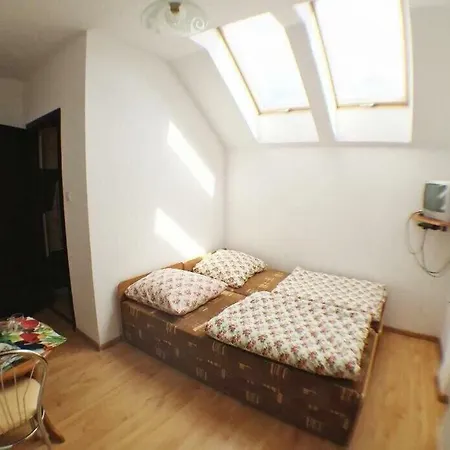 Goscinne Zloty Potok Jura Krakowsko Czestochowska Dom W Zaciszu Podworka Farm stay Potok Zloty