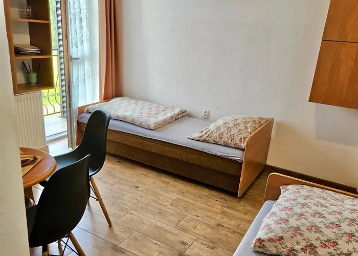 Goscinne Zloty Potok Jura Krakowsko Czestochowska Dom W Zaciszu Podworka * Potok Zloty