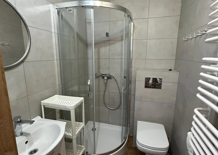 Goscinne Zloty Potok Jura Krakowsko Czestochowska Dom W Zaciszu Podworka * Potok Zloty